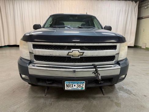 Used 2007 Chevrolet Silverado 1500 LT w/ 1LT Convenience Package AWD/4WD image 14