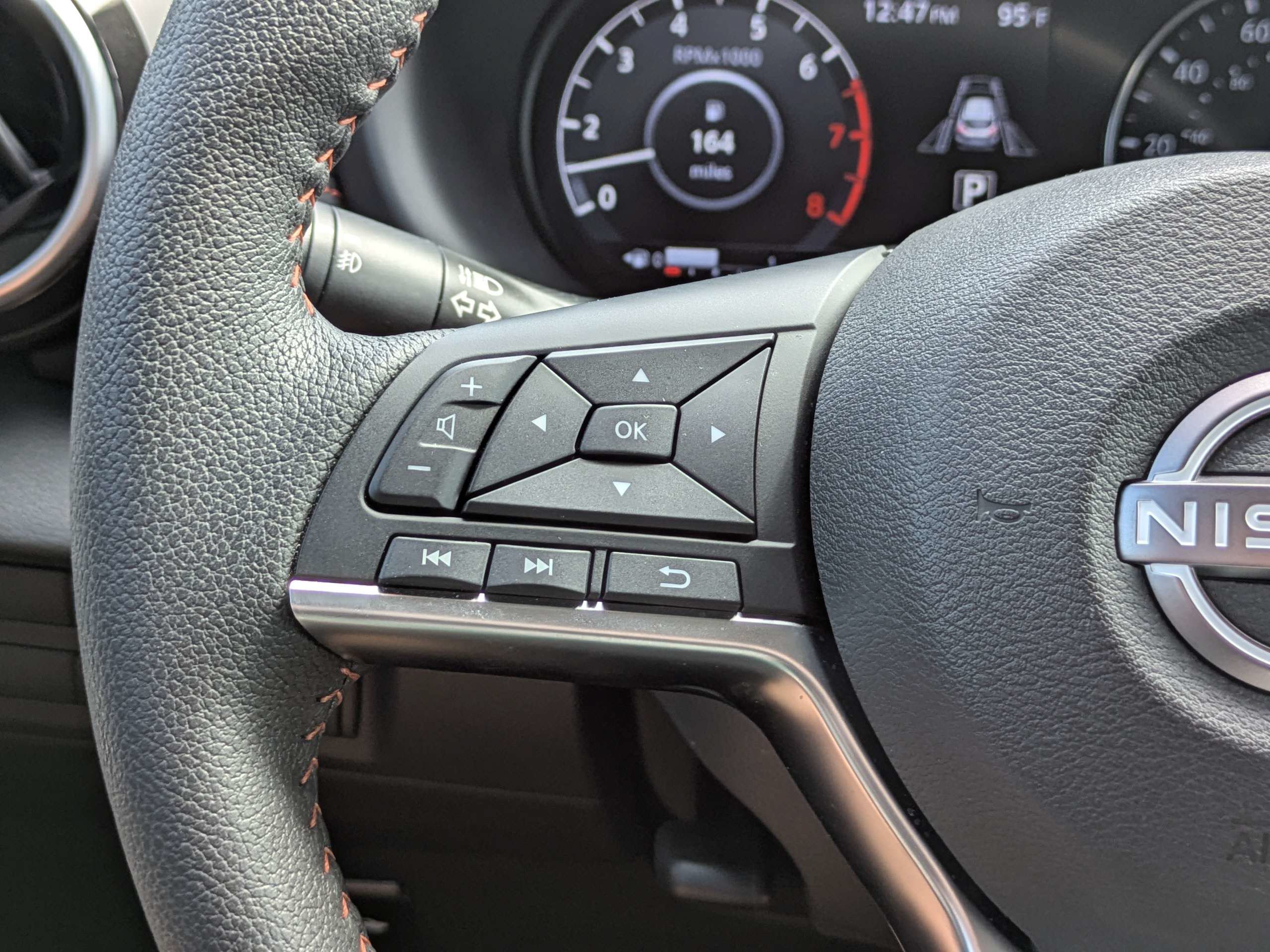 Certified 2024 Nissan Kicks SR w/ SR Premium Package FWD image 26