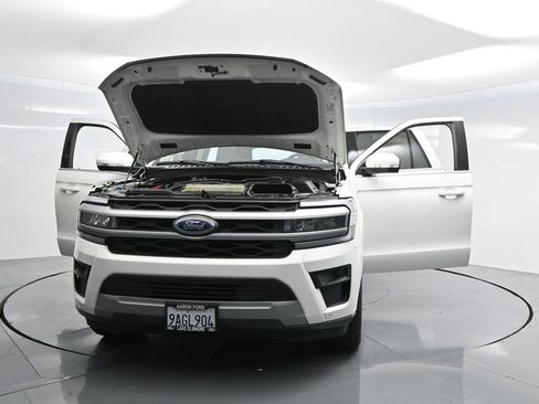 Used 2022 Ford Expedition XLT image 51
