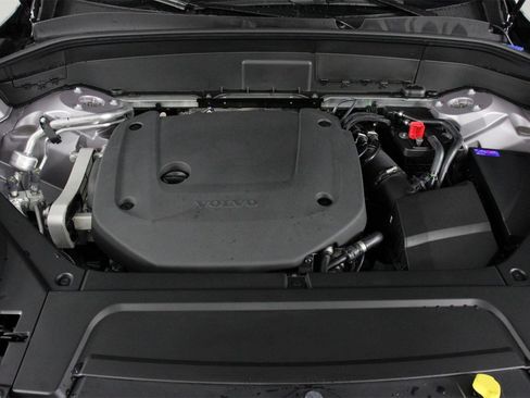 New 2026 Volvo XC90 B6 Plus w/ Protection Package Premier image 12