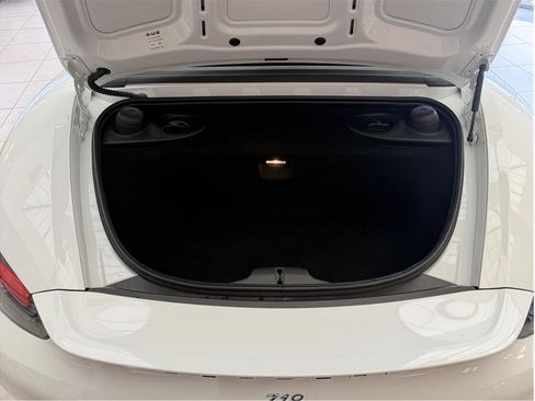 Used 2019 Porsche 718 Boxster image 32