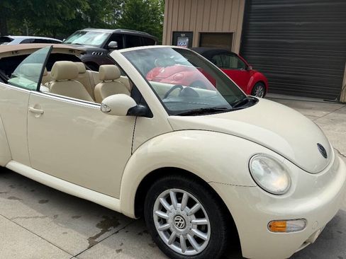 Used 2004 Volkswagen Beetle GLS FWD image 16