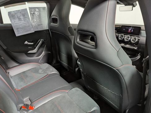 Used 2023 Mercedes-Benz CLA 250 4MATIC image 41