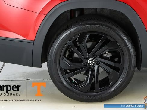 Used 2023 Volkswagen Atlas SE w/ Panoramic Sunroof Package FWD image 52