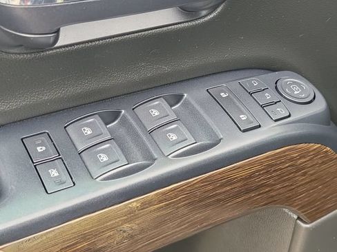 Used 2018 GMC Sierra 1500 Denali AWD/4WD image 26