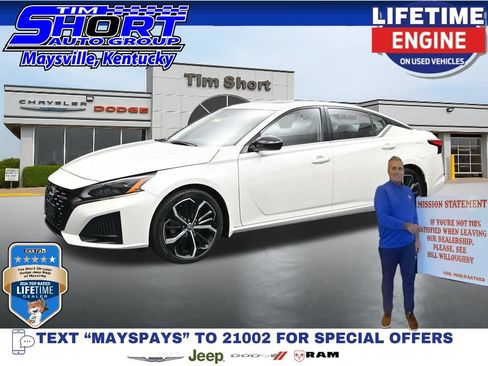 Used 2023 Nissan Altima 2.5 SR w/ SR Premium Package FWD image 1