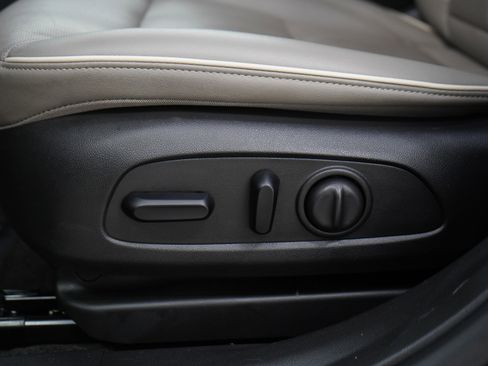Used 2024 Buick Envista Avenir FWD image 28