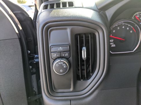 Used 2022 Chevrolet Silverado 1500 Custom w/ Safety Confidence Package image 28