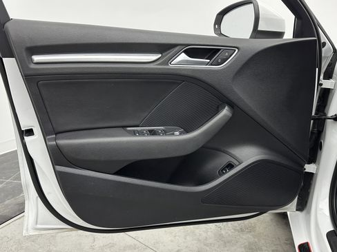 Used 2015 Audi A3 1.8T Premium image 11