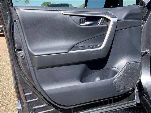 Used 2022 Toyota RAV4 XSE image 22