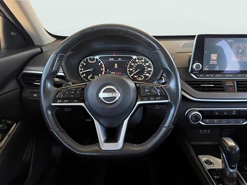 Used 2023 Nissan Altima 2.5 SR AWD/4WD image 22
