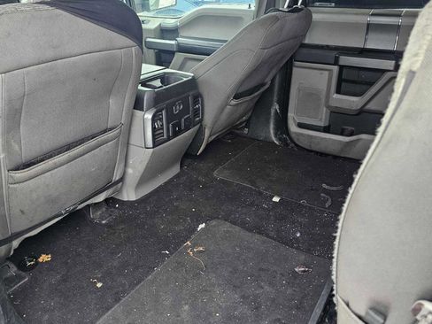 Used 2019 Ford F150 XLT w/ Equipment Group 302A Luxury image 6