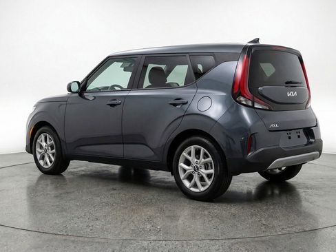 Used 2025 Kia Soul LX w/ LX Technology Package image 6