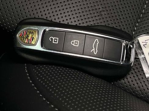 Certified 2021 Porsche 911 Carrera 4S image 46