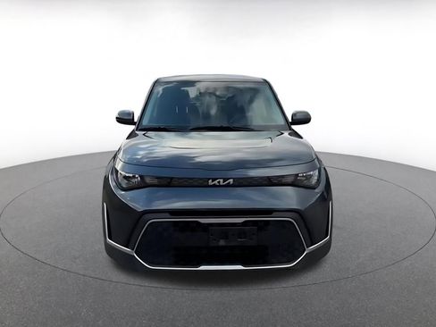 Used 2025 Kia Soul LX w/ LX Technology Package image 4