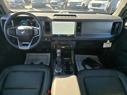 New 2025 Ford Bronco Badlands w/ Sasquatch Package image 10