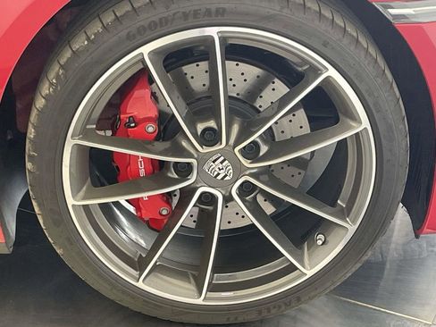 Used 2024 Porsche 911 Carrera S image 14