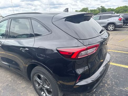 Used 2024 Ford Escape ST-Line w/ Tech Pack #1 AWD/4WD image 13