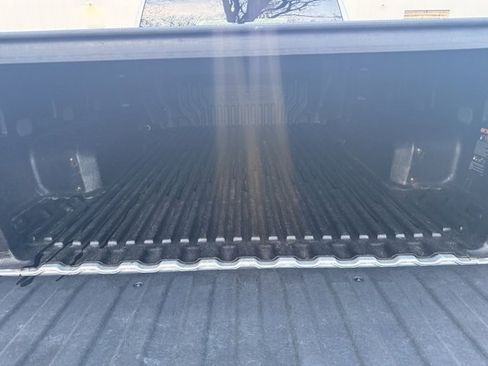 Used 2019 GMC Sierra 1500 SLE w/ SLE Value Package image 11