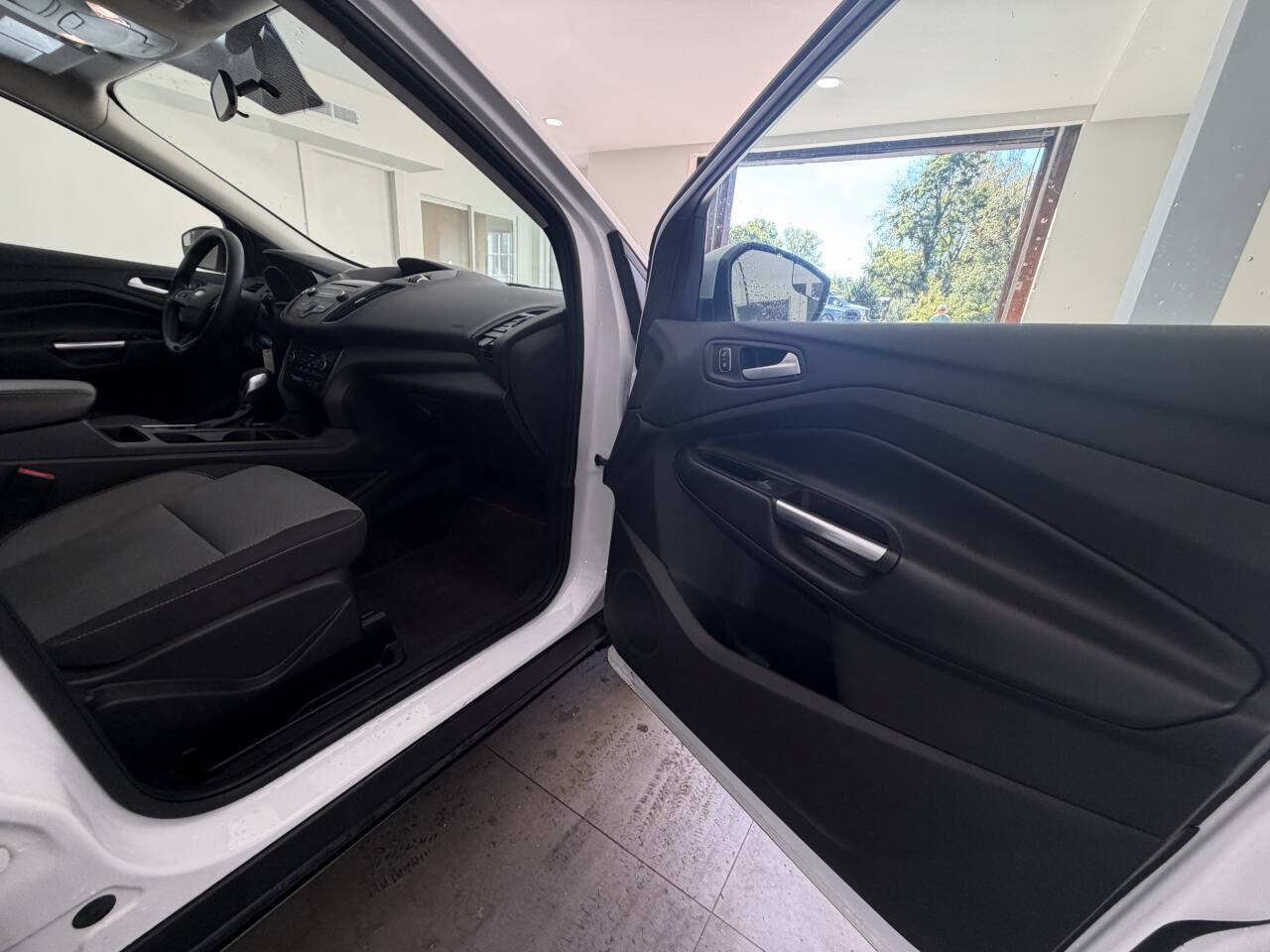 Used 2018 Ford Escape SE AWD/4WD image 18
