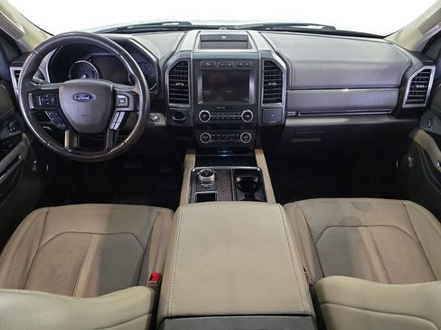 Used 2019 Ford Expedition Limited w/ Equipment Group 302A RWD image 10