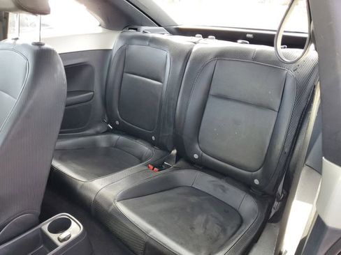 Used 2012 Volkswagen Beetle 2.5 image 23
