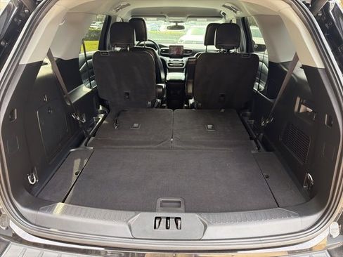 Used 2023 Ford Explorer XLT w/ Equipment Group 202A image 21
