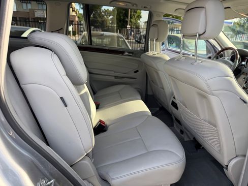 Used 2012 Mercedes-Benz GL 450 4MATIC image 10