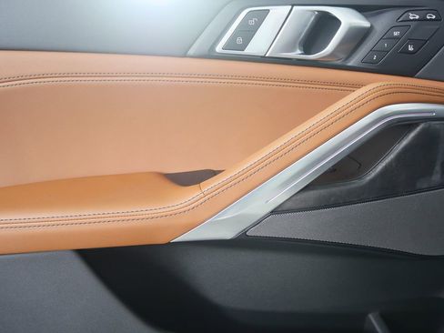 New 2026 BMW X6 xDrive40i w/ Executive Package image 9