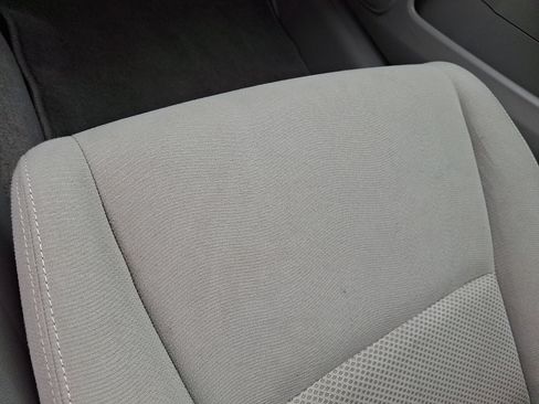Used 2010 Honda Insight EX image 25
