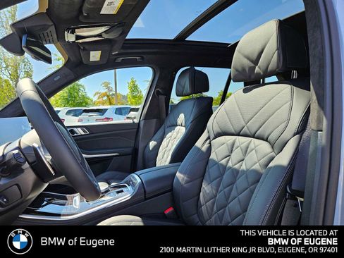 New 2026 BMW X5 xDrive40i w/ M Sport Package image 25
