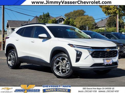 New 2026 Chevrolet Trax LT image 1