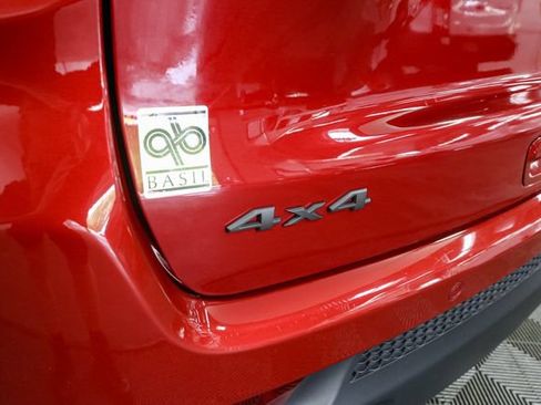 Used 2026 Jeep Compass Trailhawk AWD/4WD image 11