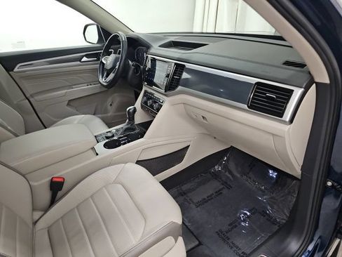 Used 2023 Volkswagen Atlas SEL Premium AWD/4WD image 39