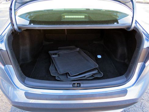 Used 2021 Toyota Corolla LE image 33