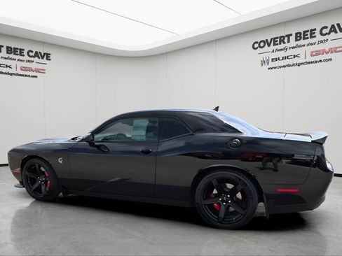 Used 2022 Dodge Challenger SRT Hellcat w/ Plus Package image 6
