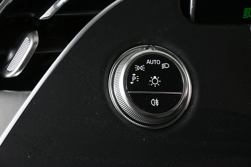 Certified 2026 Mercedes-Benz E 450 4MATIC Sedan image 9