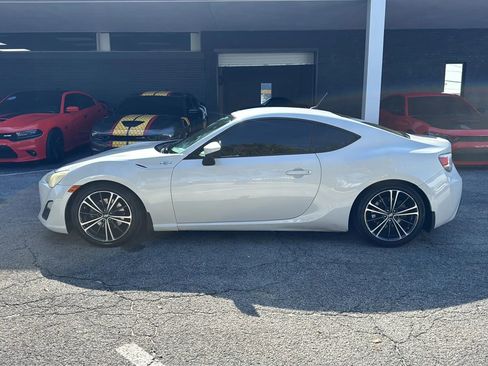 Used 2013 Scion FR-S image 4