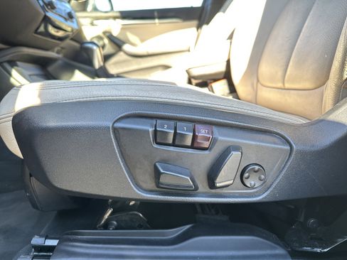 Used 2017 BMW X1 xDrive28i image 25