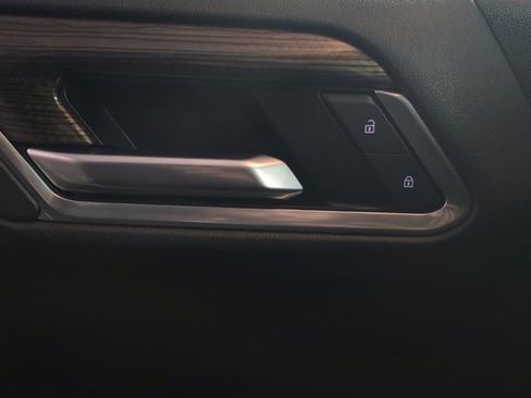 Used 2022 Chevrolet Silverado 1500 LT image 22