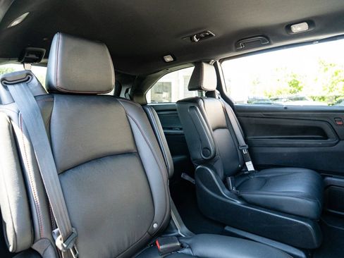 Used 2025 Honda Odyssey Sport-L image 16