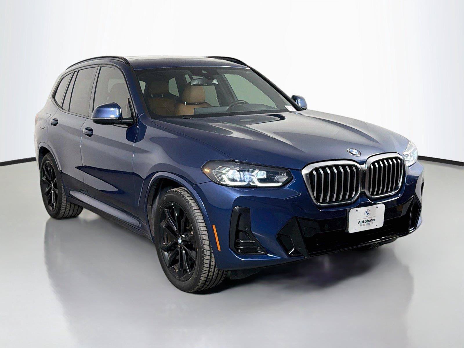 Used 2022 BMW X3 xDrive30i w/ M Sport Package AWD/4WD image 3