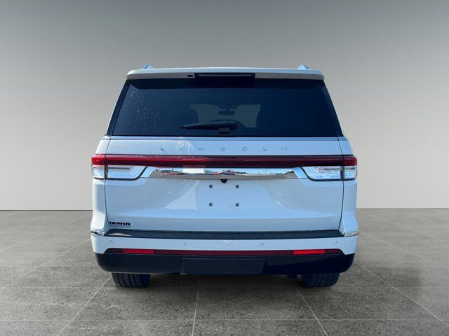 Used 2024 Lincoln Navigator L Reserve AWD/4WD image 4