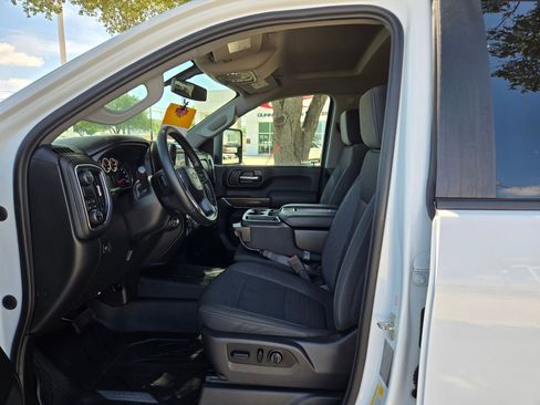 Certified 2020 Chevrolet Silverado 2500 LT w/ Texas Edition RWD image 8
