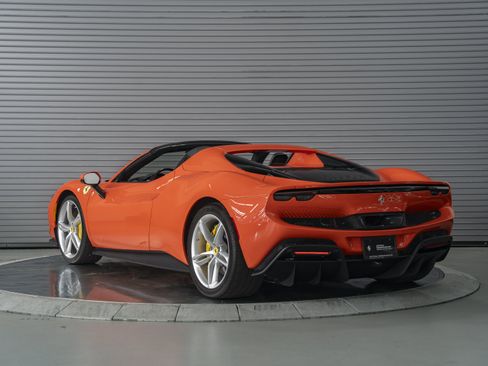 Used 2025 Ferrari 296 GTS RWD image 3