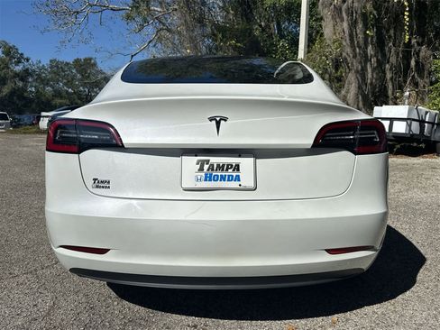 Used 2023 Tesla Model 3 Standard Range image 5