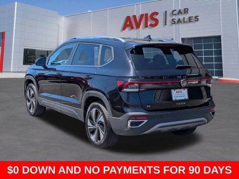 Used 2025 Volkswagen Taos SE AWD/4WD image 9