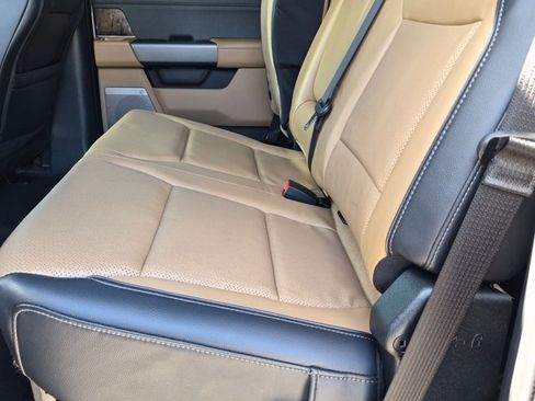 Used 2025 Ford F250 Lariat w/ Lariat Ultimate Package AWD/4WD image 18