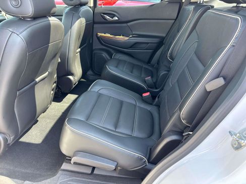 Used 2017 GMC Acadia Denali w/ Technology Package image 10