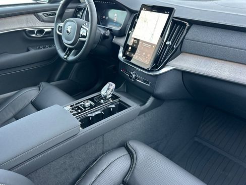 New 2026 Volvo XC90 B6 Ultra w/ Protection Package Premier AWD/4WD image 15